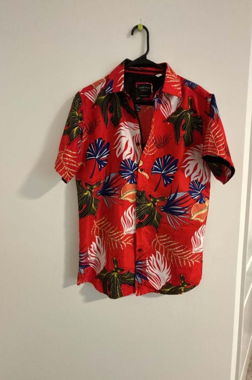 Silver Stone Collection Red Tropical Leaf Print Modern Fit Button-Down Shirt Siz
